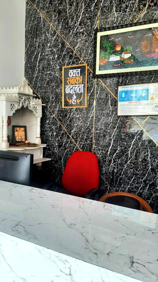Hotel Hollywood Zirakpur Eksteriør billede